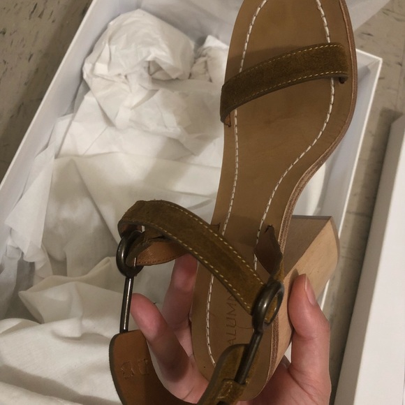 Brown suede heels size 37 - Picture 6 of 7